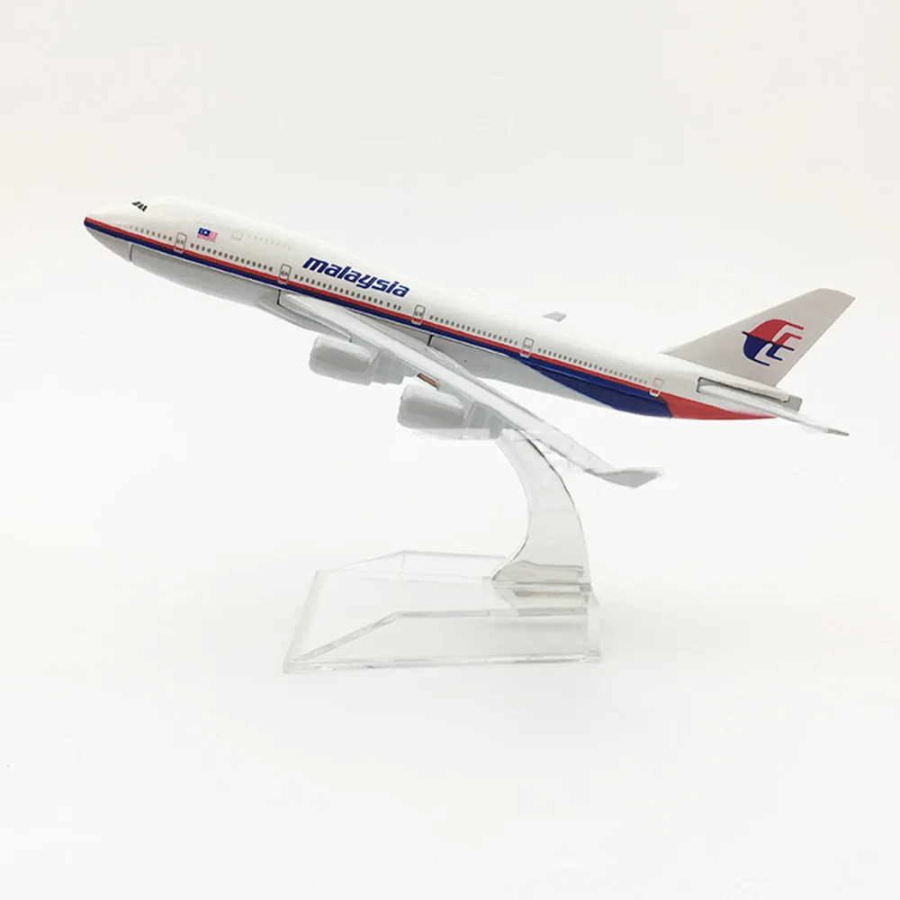 Kids Toys Malaysia - 1/400 مقياس الطائرات بوينغ 747 ماليزيا