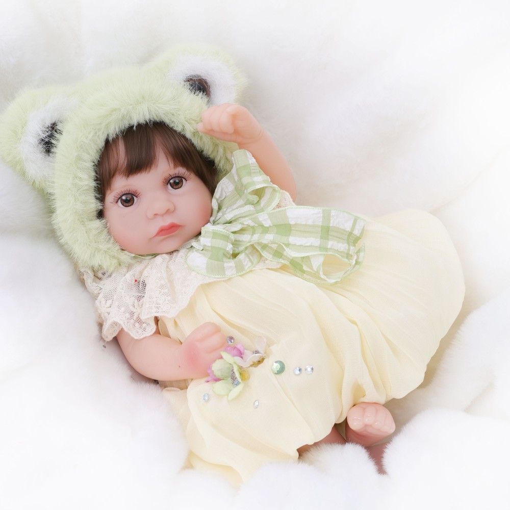 Kids Toys Quality - دمية فينيل واقعية من كلوفراي بحجم